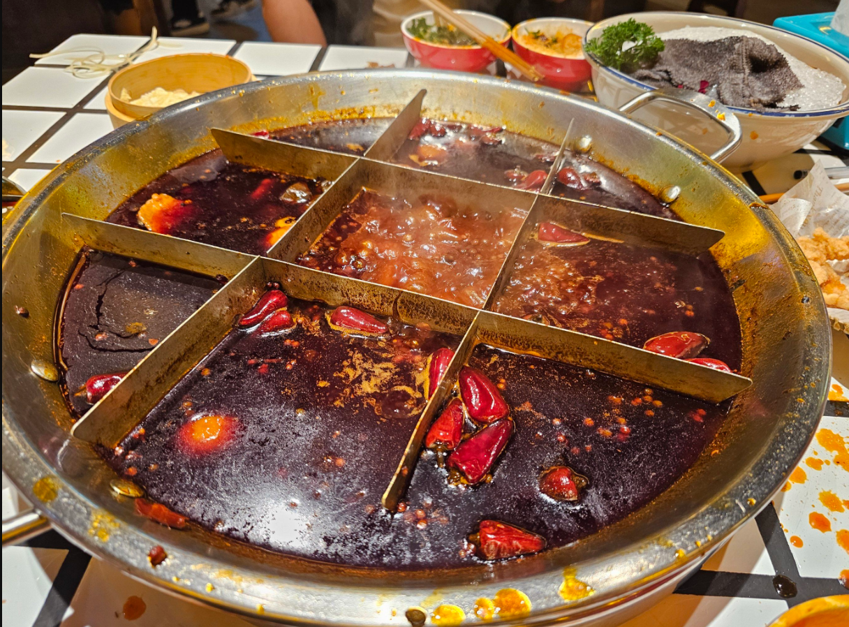 紅興老火鍋（吉祥街店）‌