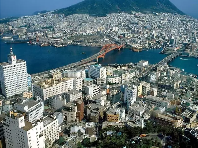 釜山